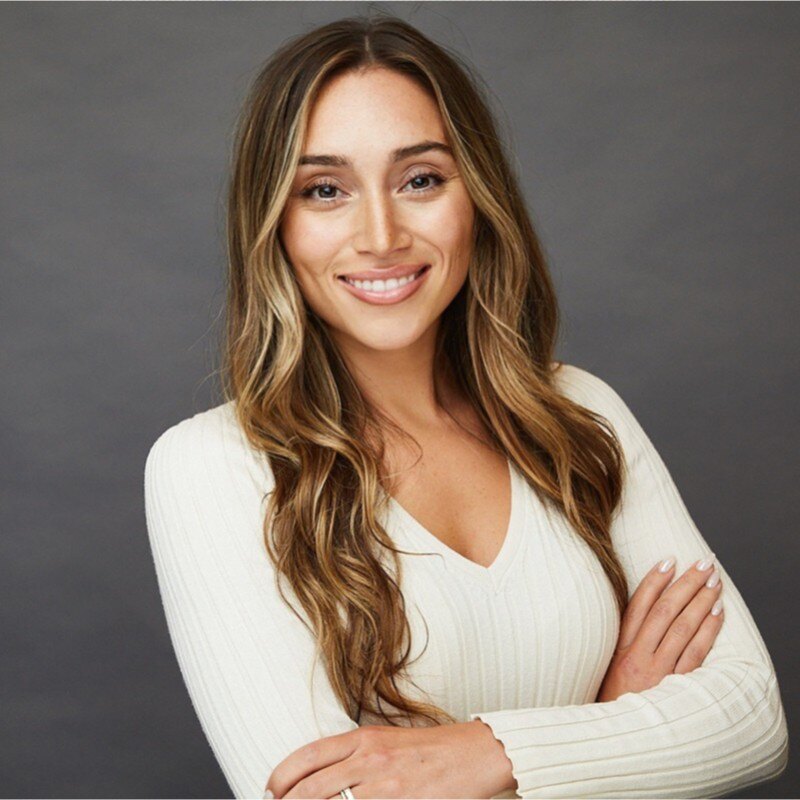 Alexandra Headshot